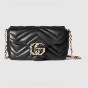 GG Marmont mini shoulder bag with Gold Accent